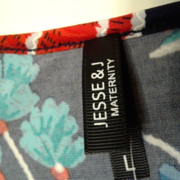 Women's size L Maternity Top Blouse - Picture 3 of 8